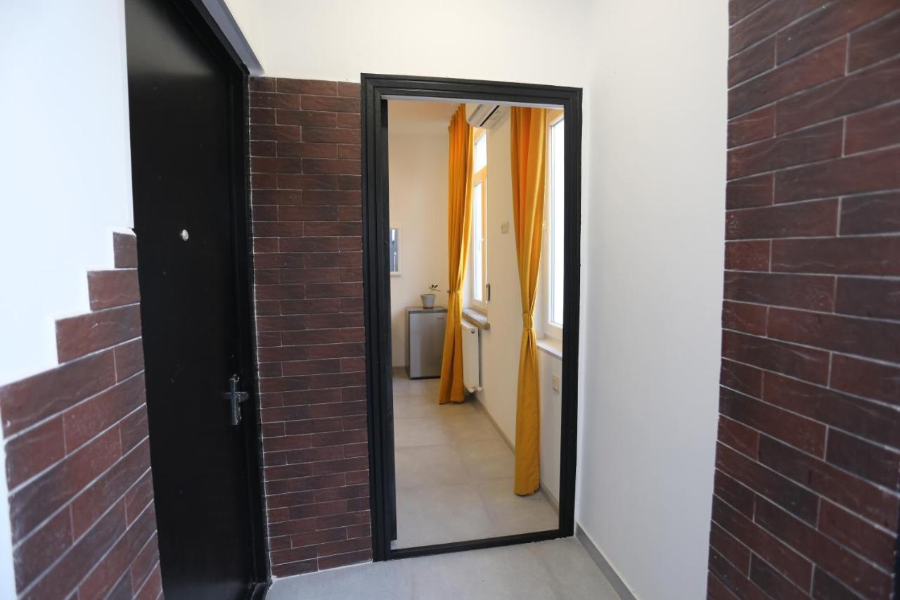 Piano Foyer Apartments At City Center Тбилиси Экстерьер фото