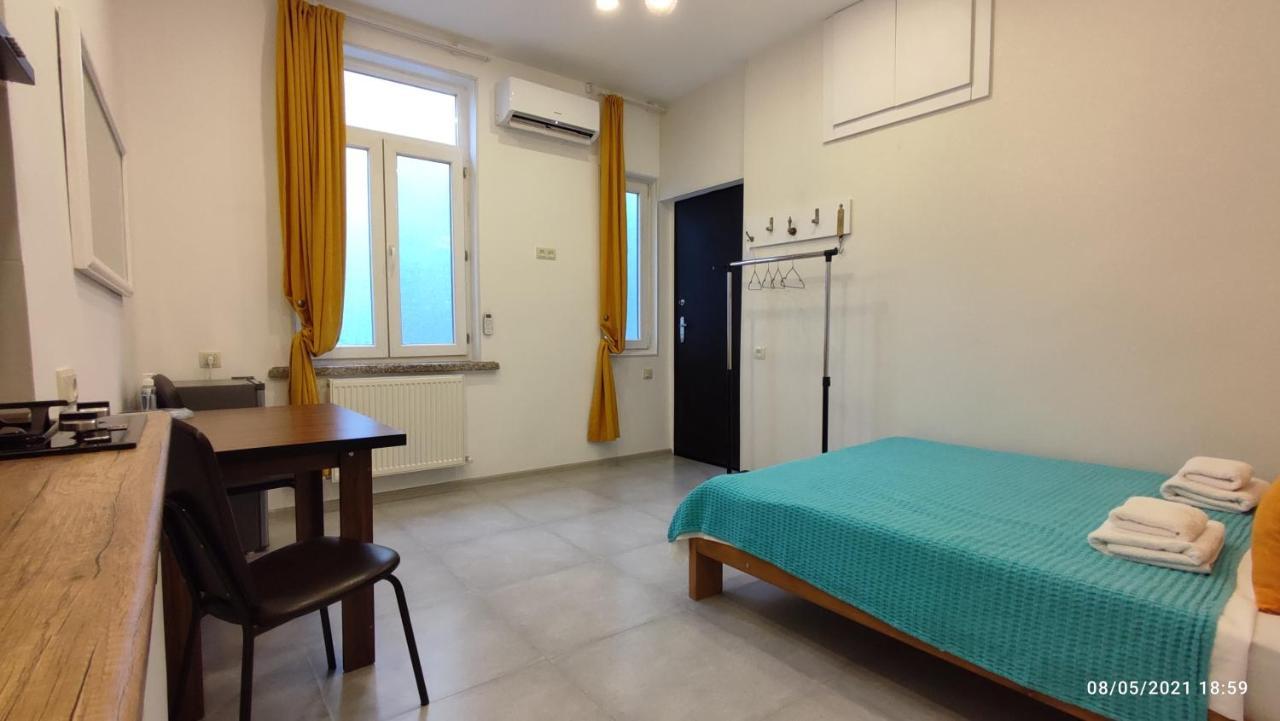 Piano Foyer Apartments At City Center Тбилиси Экстерьер фото