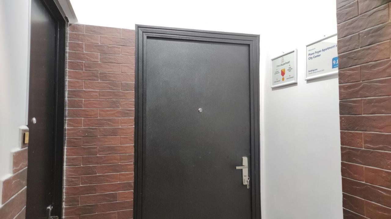 Piano Foyer Apartments At City Center Тбилиси Экстерьер фото