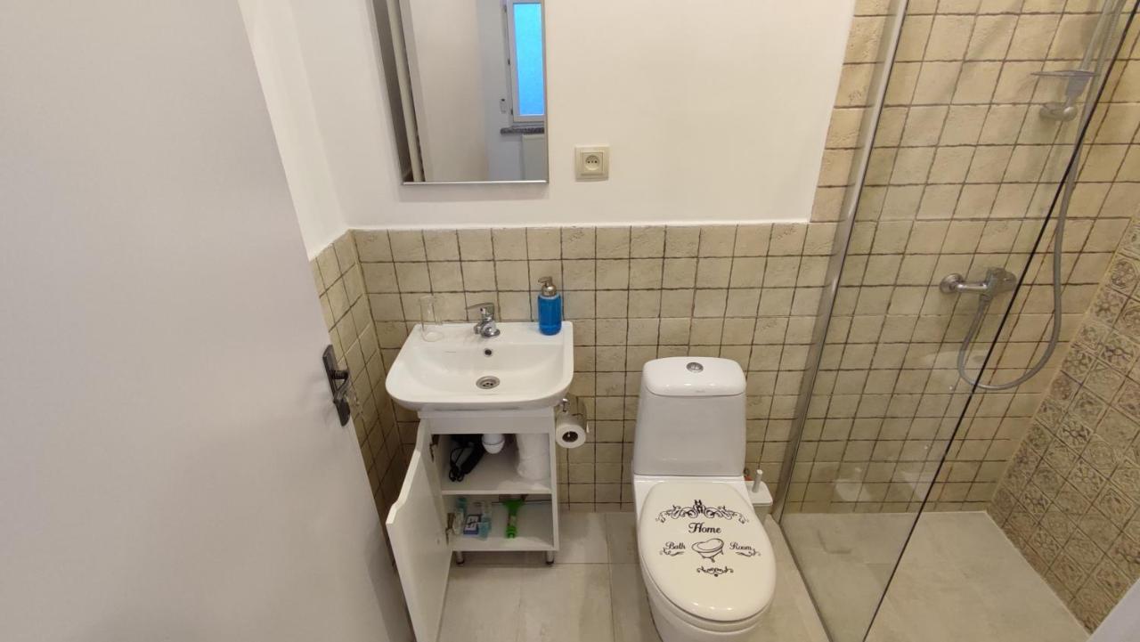 Piano Foyer Apartments At City Center Тбилиси Экстерьер фото