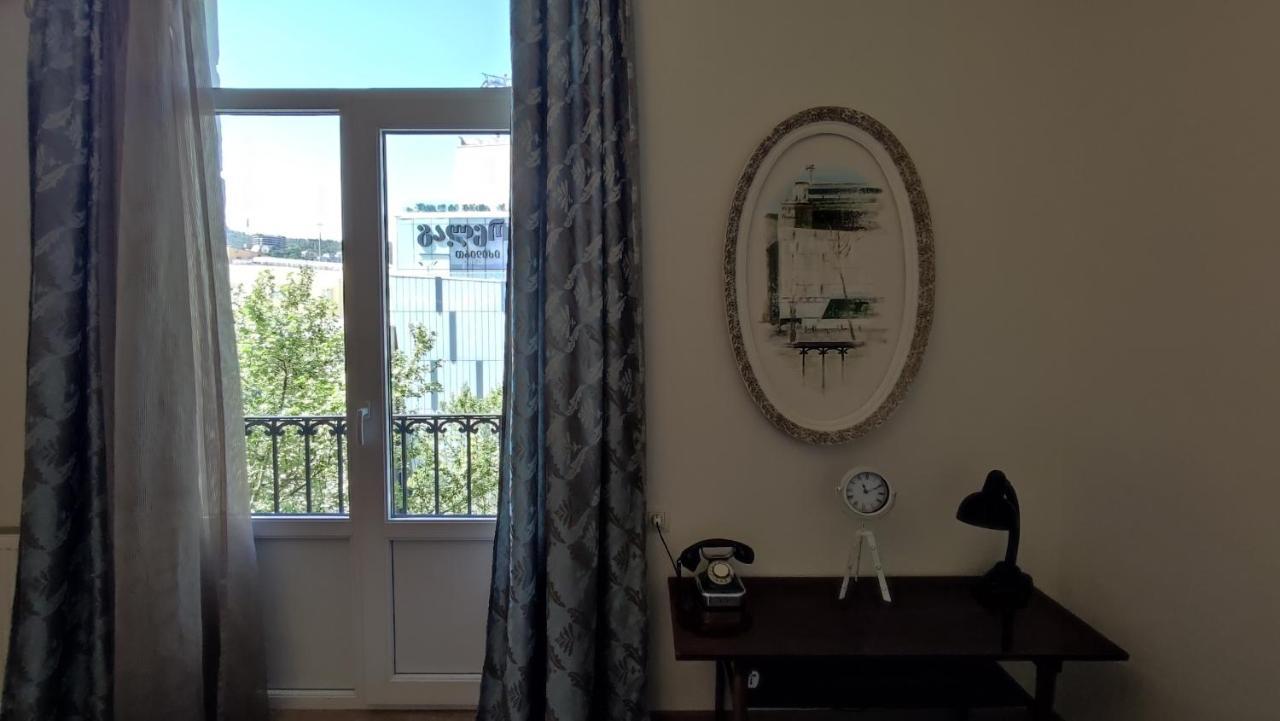 Piano Foyer Apartments At City Center Тбилиси Экстерьер фото
